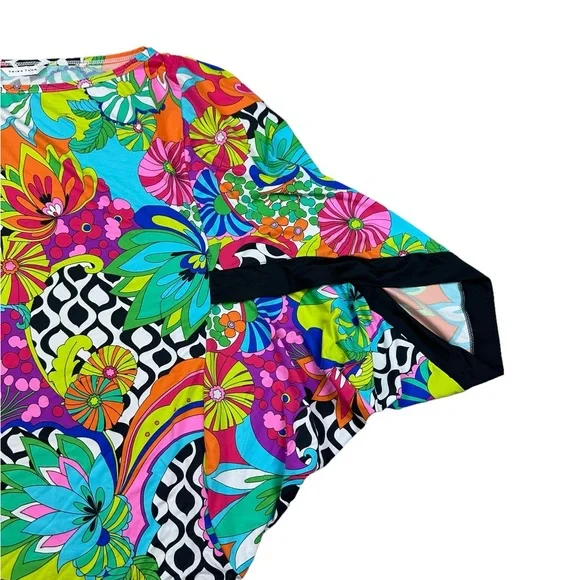 TRINA TURK: Women's Balboa Tunic Swimsuit Cover-Up -Size Small - Picture 7 of 10